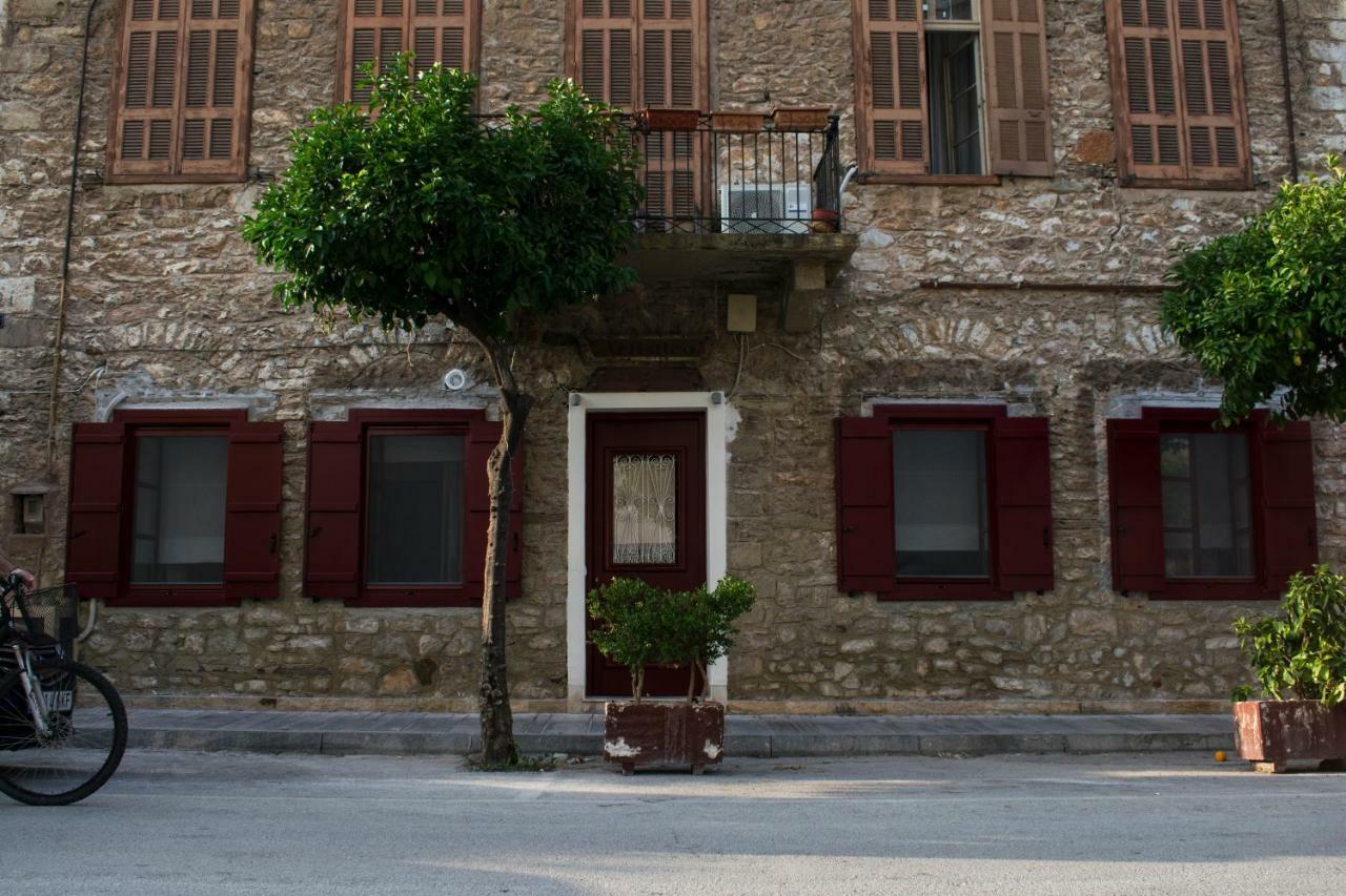 Traditional House Of 1898 In The Heart Of Old Town Of Nafplio Exterior foto